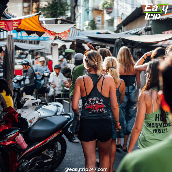 5-Walking-Tours-In-Hanoi-That-Will-Change-Your-Perspective-On-Vietnam-2