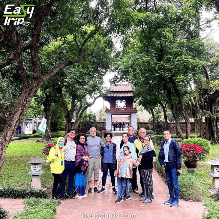 Family-Friendly-Walking-Tours-In-Hanoi-Keep-The-Kids-Engaged-And-Excited-2