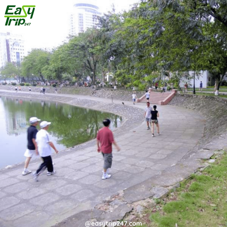 Fitness-On-Vacation-The-Best-Power-Walking-Tours-In-Hanoi-2