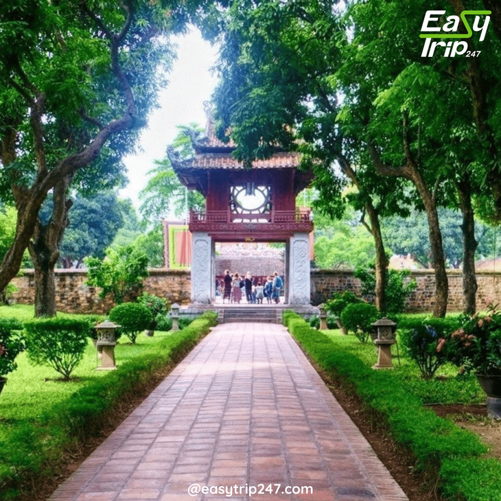 Foliage-&-Parks-Green-Spaces-Walking-Tour-In-Hanoi-2