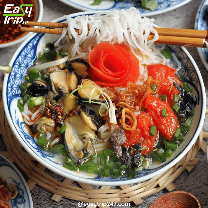 Foodie's-Paradise-Mouth-Watering-Easy-Tours-for-Culinary-Enthusiasts-In-Vietnam-2