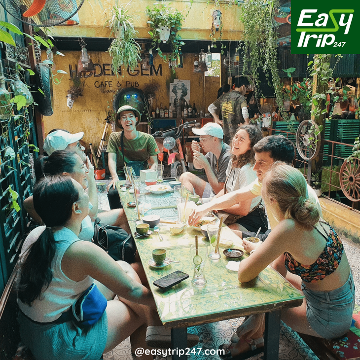 Hidden-Cafes-Secret-Coffee-Spots-Walking-Tour-In-Hanoi-2