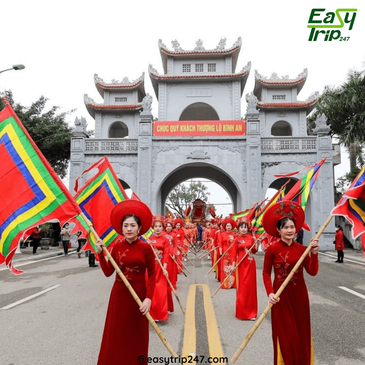 Holiday-Special-Festival-Walking-Tour-Guide-In-Hanoi-2