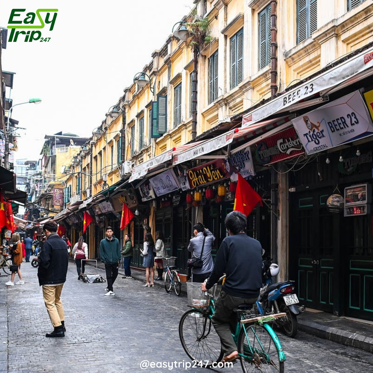 Markets-&-Mayhem-Exploring-Hanoi's-Trading-Streets-2