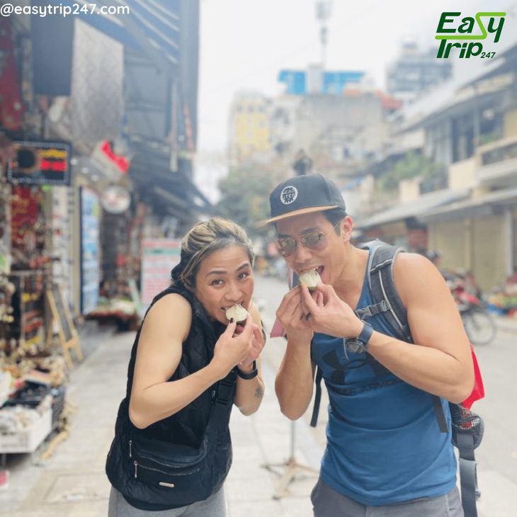 Romantic-Routes-Couples-Walking-Tour-In-Hanoi-2