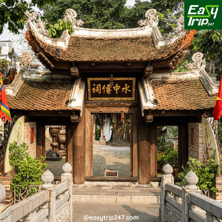 Sacred-Spaces-Temples-in-Hanoi-Old-Quarter-2