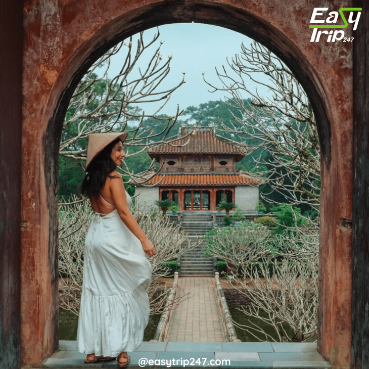 Solo-Traveler's-Delight-Easy-Tours-In-Hanoi-That'll-Make-You-Feel-Right-at-Home-2