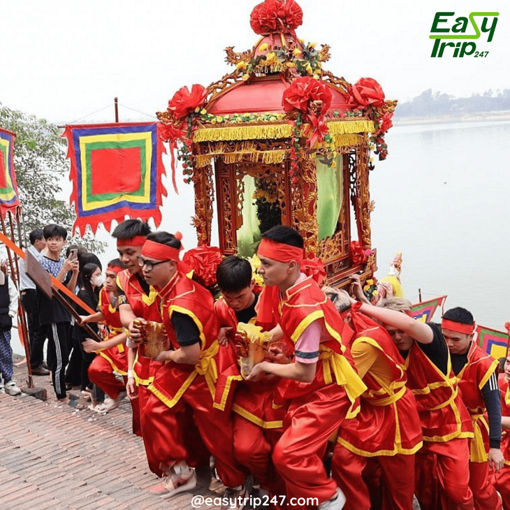 Vietnam's-Festival-Calendar-Timing-Your-Trip-Around-Cultural-Events-A-Journey-to-Bat-Trang-Pottery-Village-2