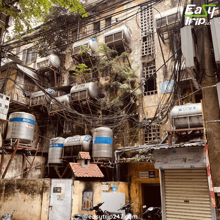 Walking-Tour-Disaster-Stories-In-Hanoi-And-How-To-Avoid-Them-2