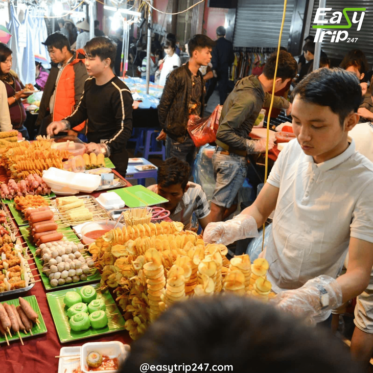Walking-Tour-In-Hanoi-How-To-Avoid-Getting-Hangry-And-Stay-Energized-2