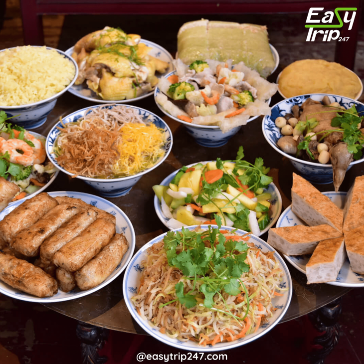 When-to-Visit-Vietnam-for-Food-Enthusiasts-A-Culinary-Journey-Through-Bat-Trang-Pottery-Village-2