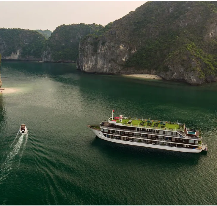 La-Casta-daily-cruise-easytrip247